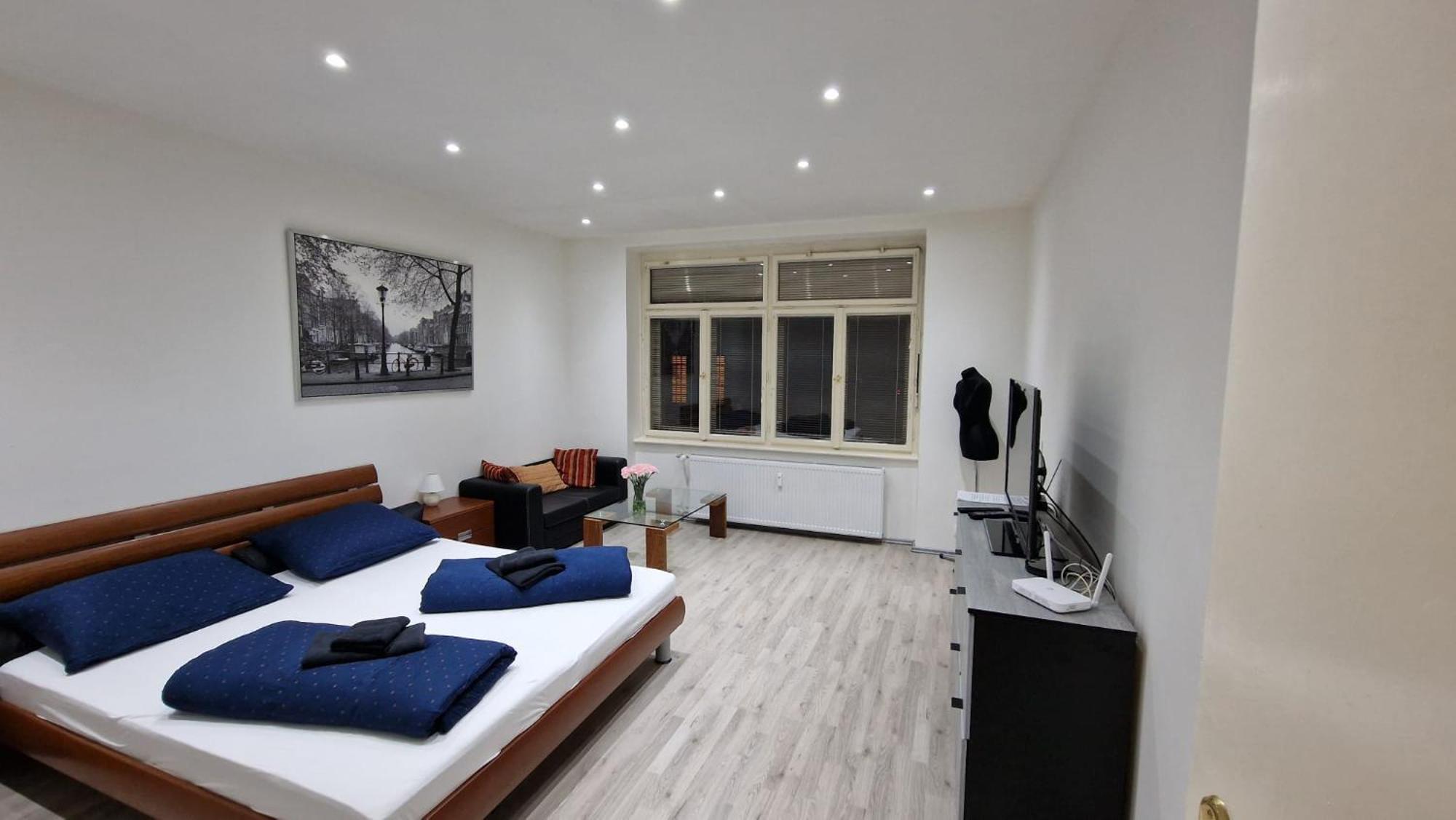 Apartment Flora - Late Check-Out At Noon 12 O Clock For Free براتسيلافا المظهر الخارجي الصورة