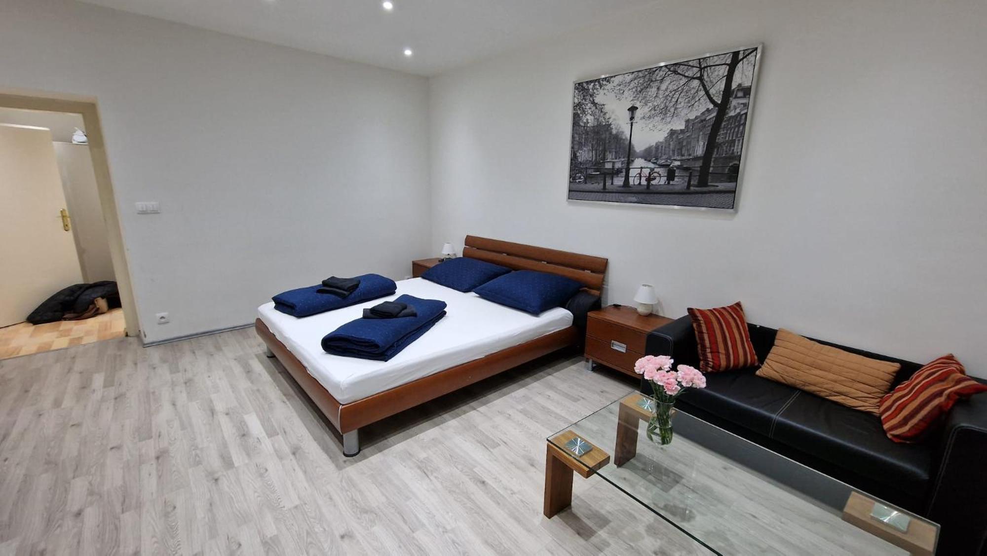 Apartment Flora - Late Check-Out At Noon 12 O Clock For Free براتسيلافا المظهر الخارجي الصورة